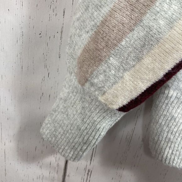 LOFT Gray Striped Crewneck Sweater Size S Cozy Minimalist Fall Knit Neutral - Picture 8 of 14